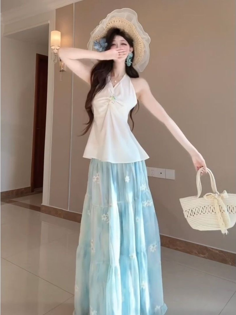 French Riviera Vacation Style  - Midi Skirt Floral recension och pris